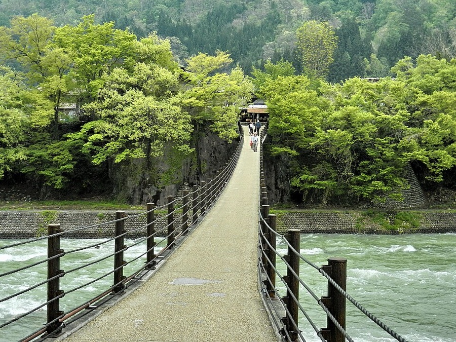 橫跨庄川的相逢橋